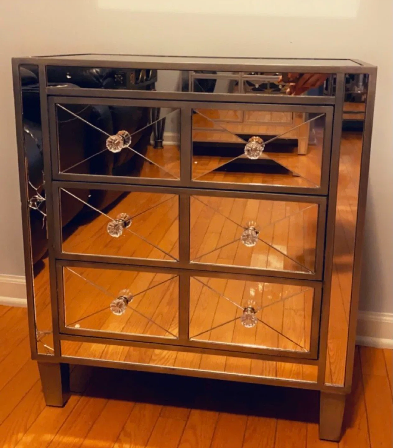 Mirrored Accent Chest/Nightstand image indicator(3)