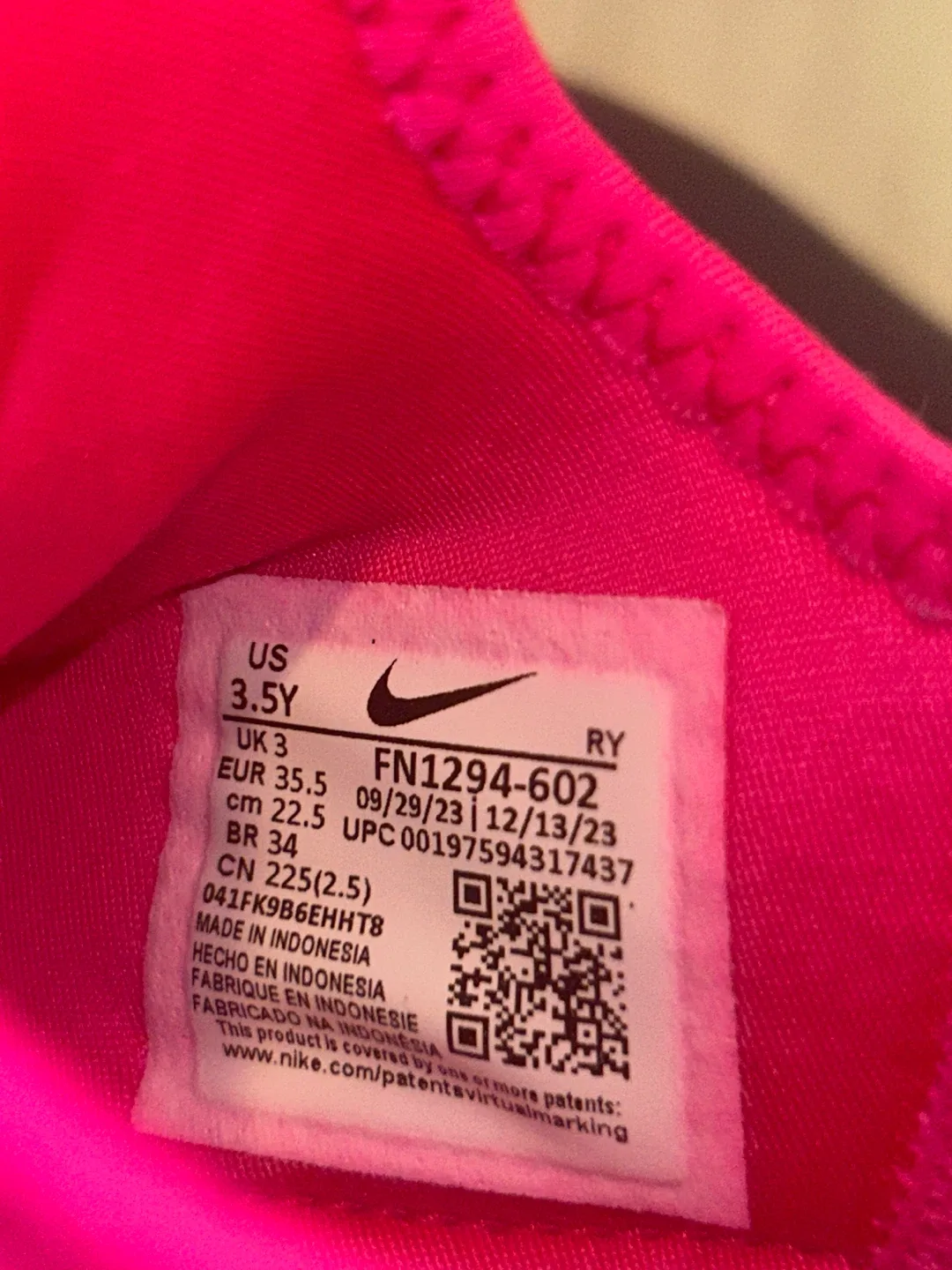 Nike Hot Pink Sneakers - Size US 3.5Y image indicator(5)