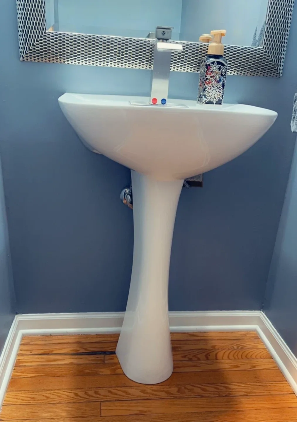 Pedestal sink image indicator(2)