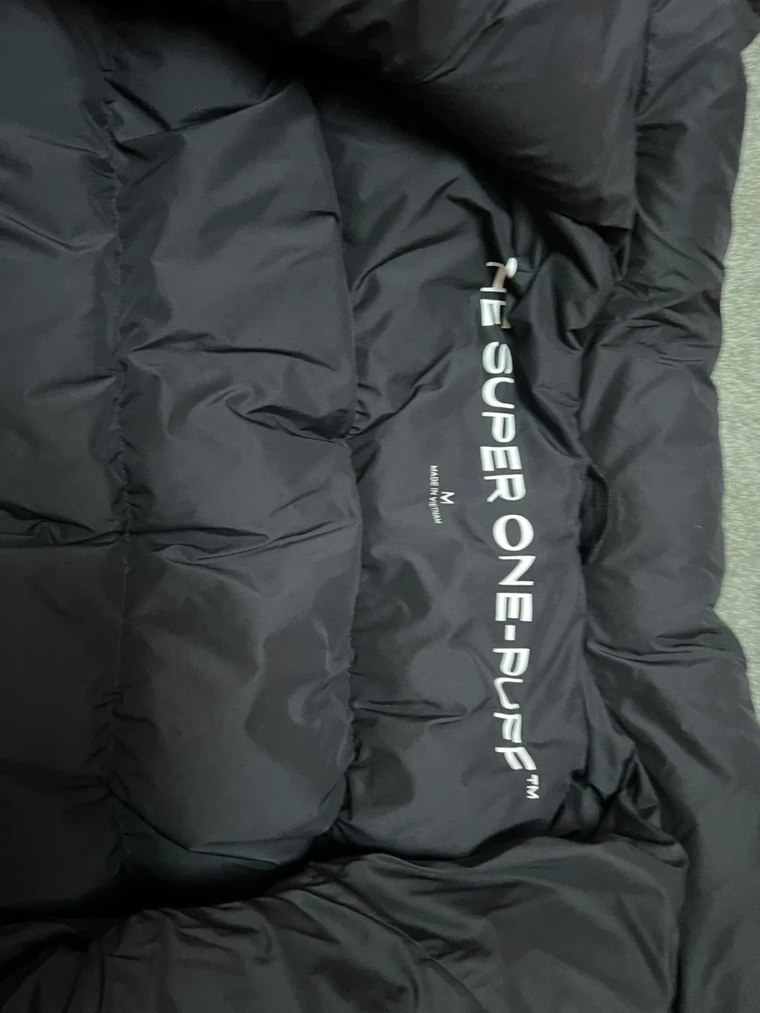 Climate Lab Black Puffer Jacket size M image indicator(3)