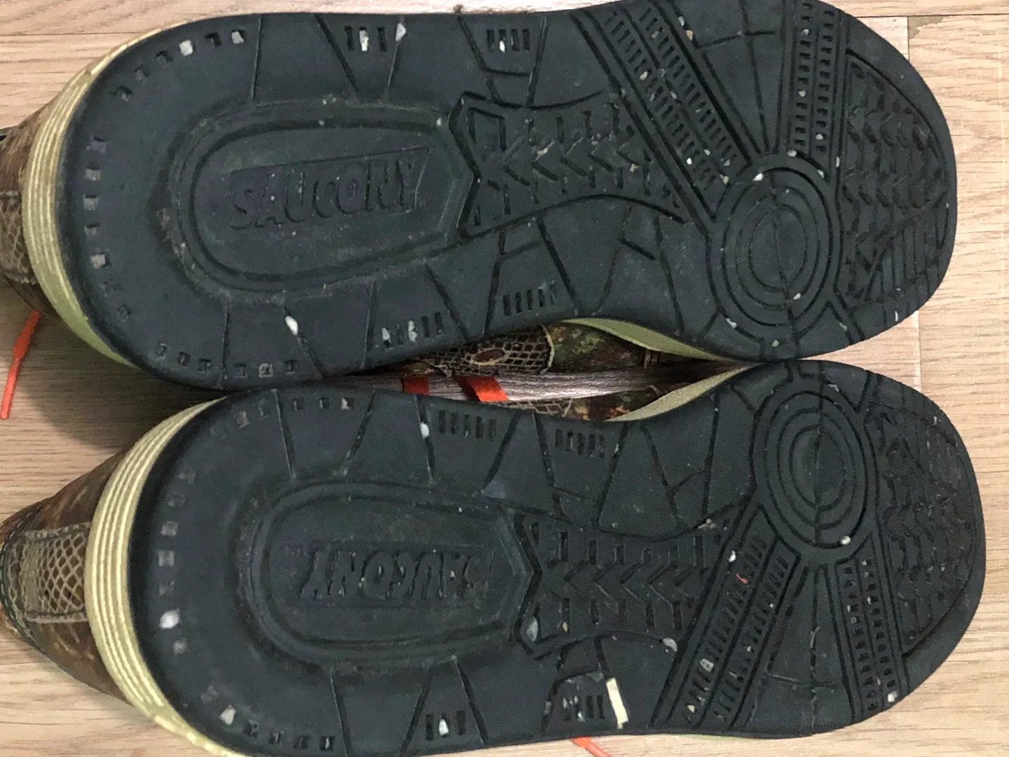 Saucony Men's Shoes - Size 9 image indicator(3)