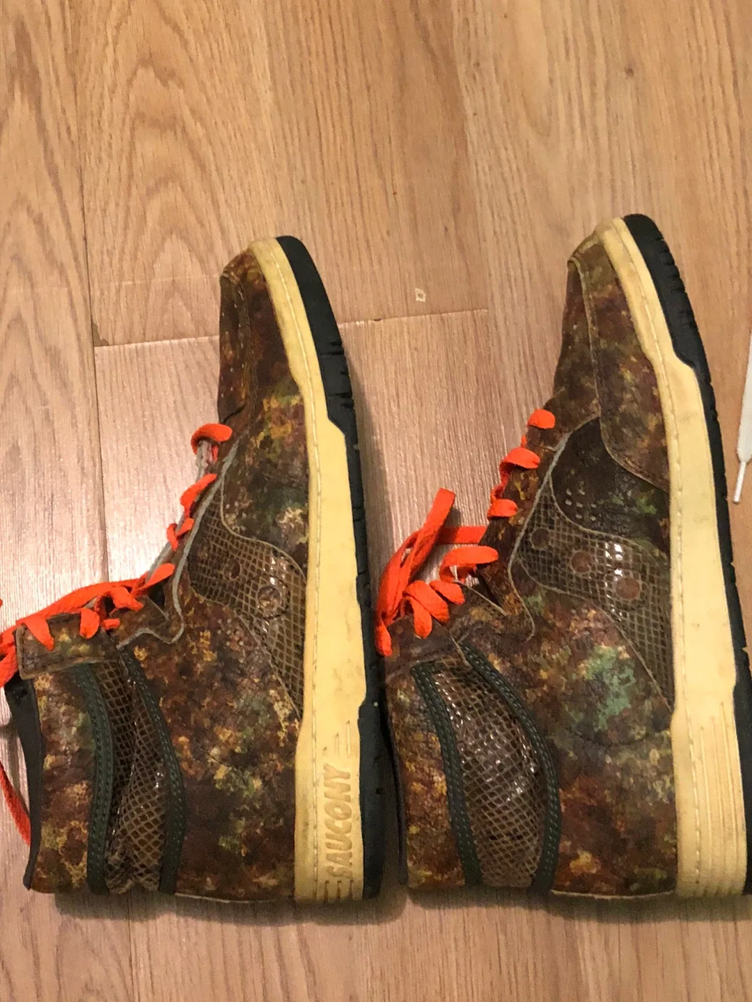 Saucony Men's Shoes - Size 9 image indicator(2)