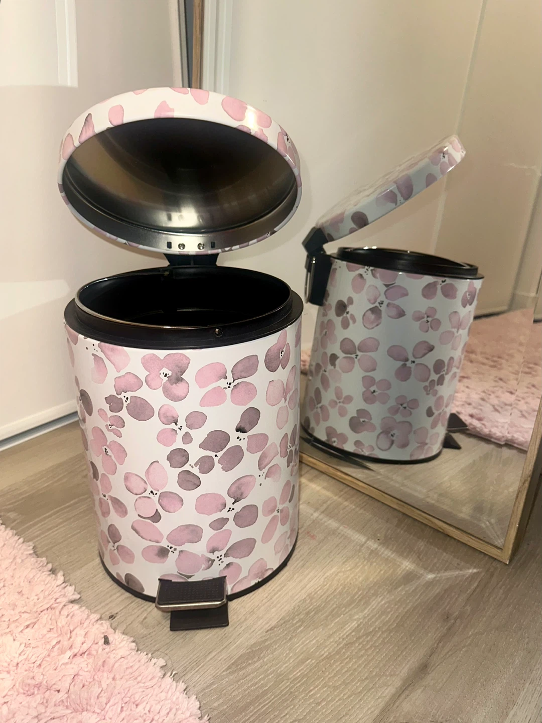 Floral Patterned Step-On Trash Can - photo 2