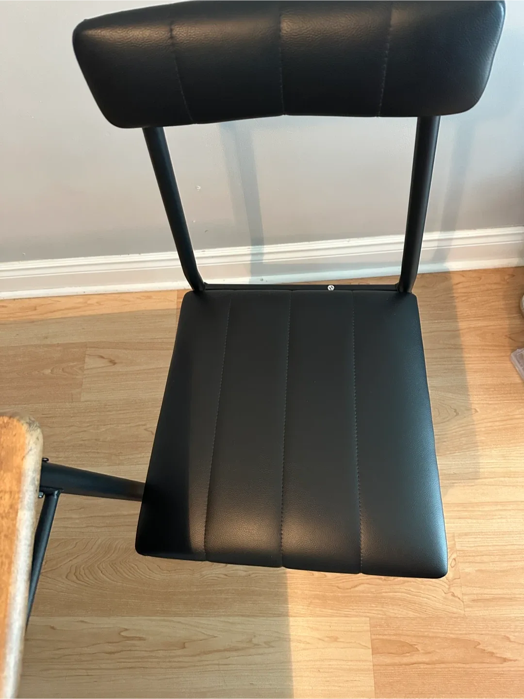 Dining Table set for 4 image indicator(4)