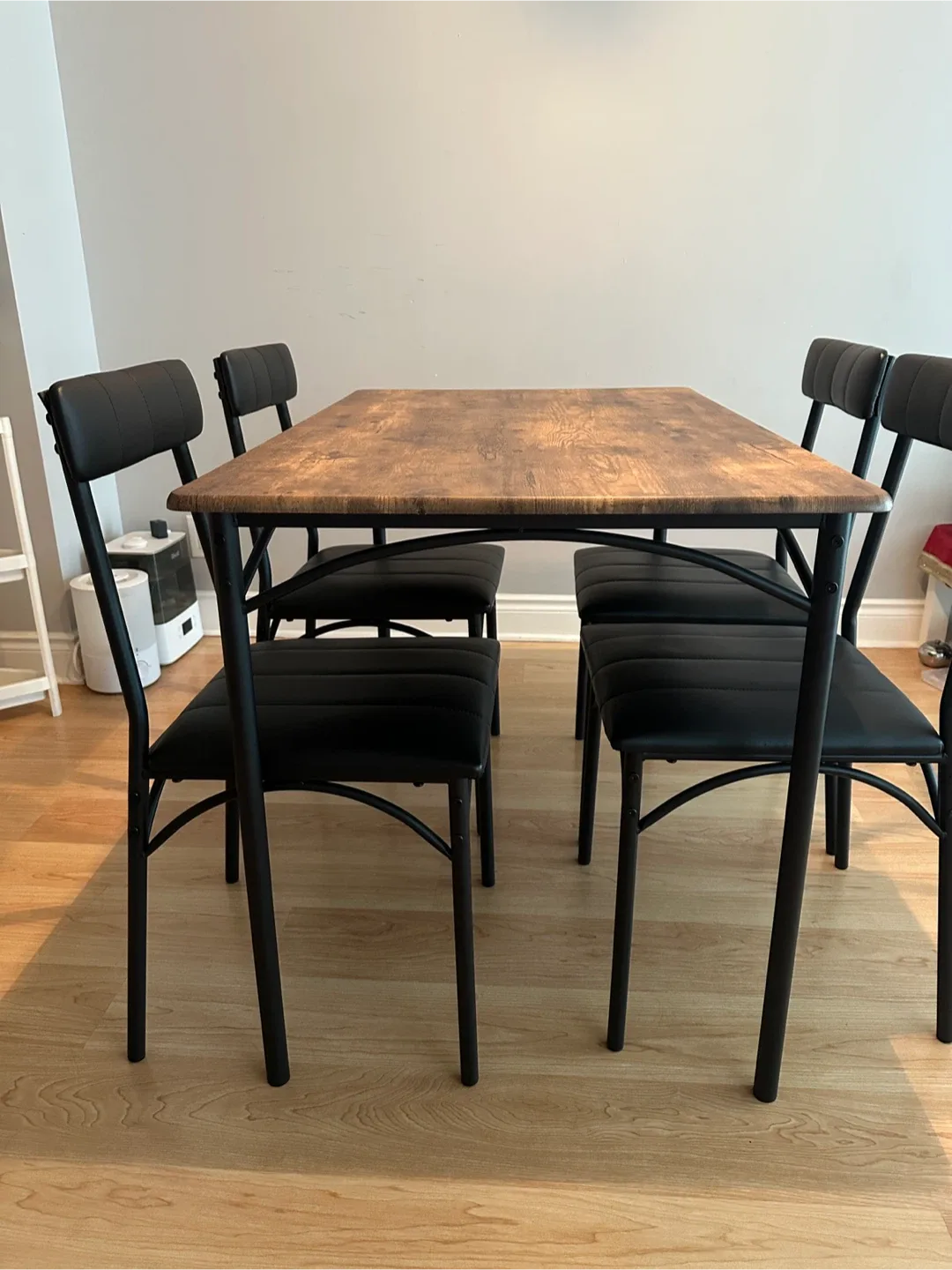 Dining Table set for 4 image indicator(5)