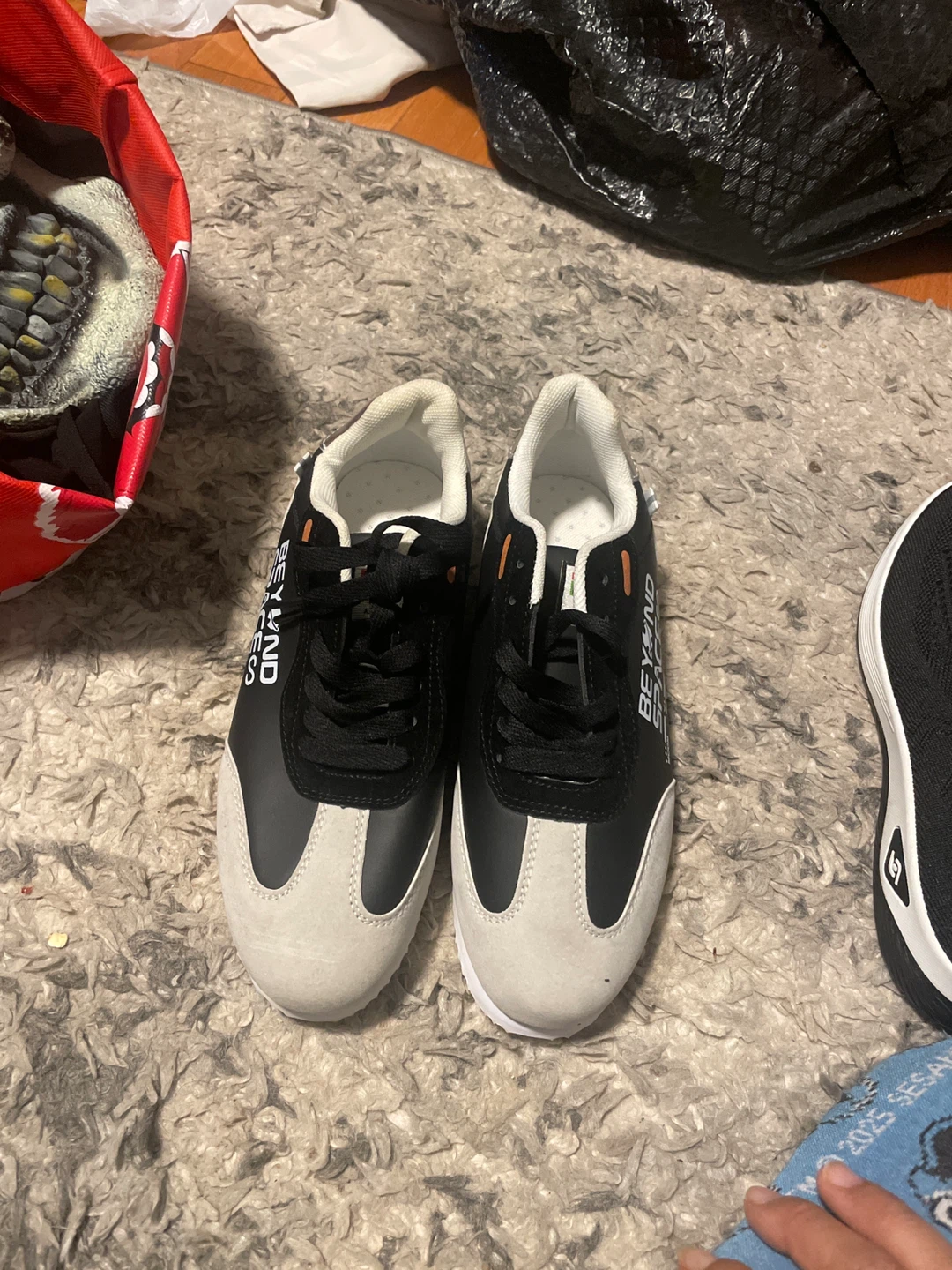 Beyond Space Taral 365 Sneakers