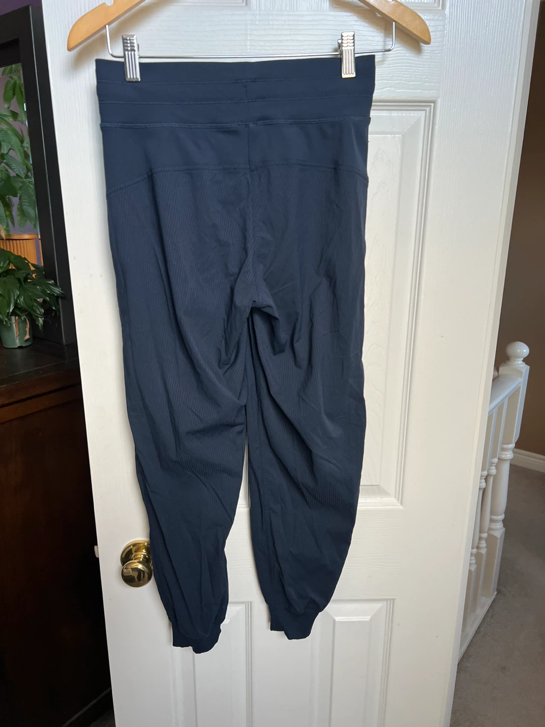 Size 4 lulu dance studio pants-navy blue - photo 2