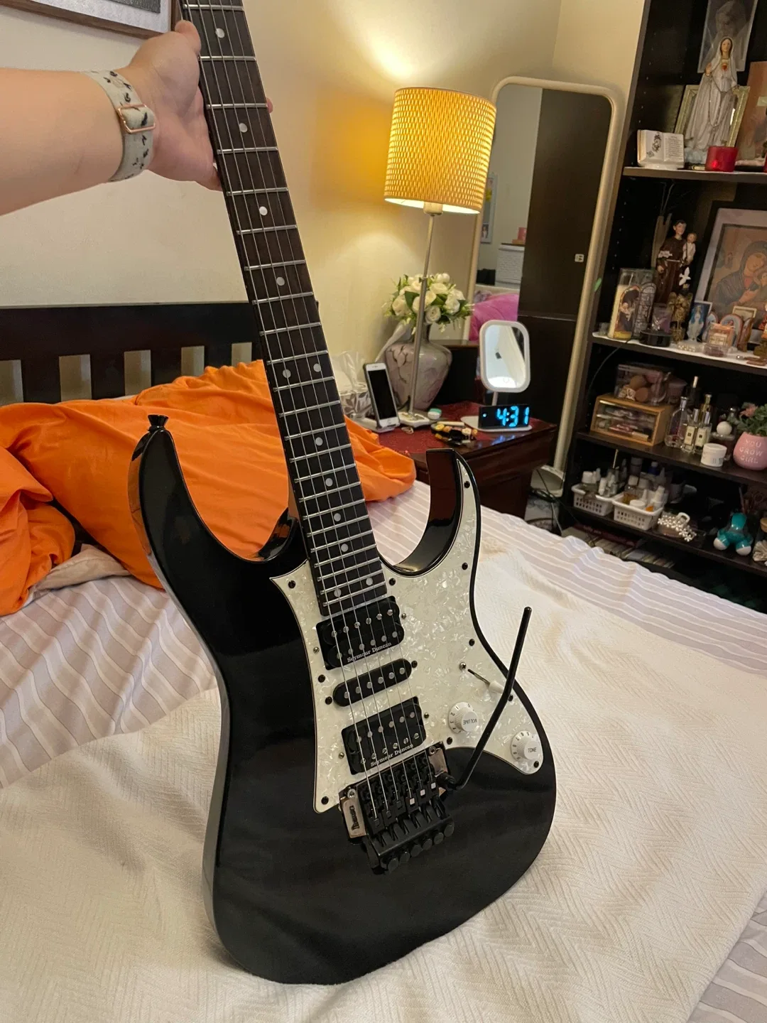 Gio Ibanez GRG 250B Electric Guitar - Black image indicator(2)