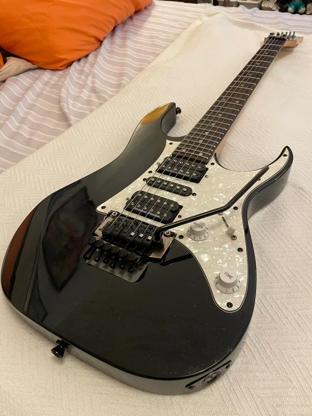 Gio Ibanez GRG 250B Electric Guitar - Black image indicator(9)