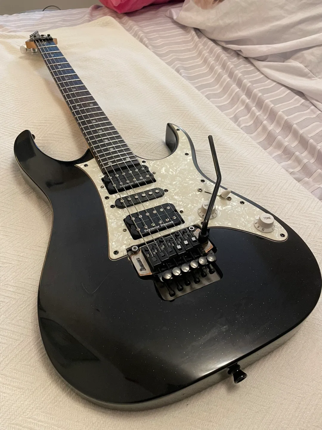 Gio Ibanez GRG 250B Electric Guitar - Black image indicator(10)