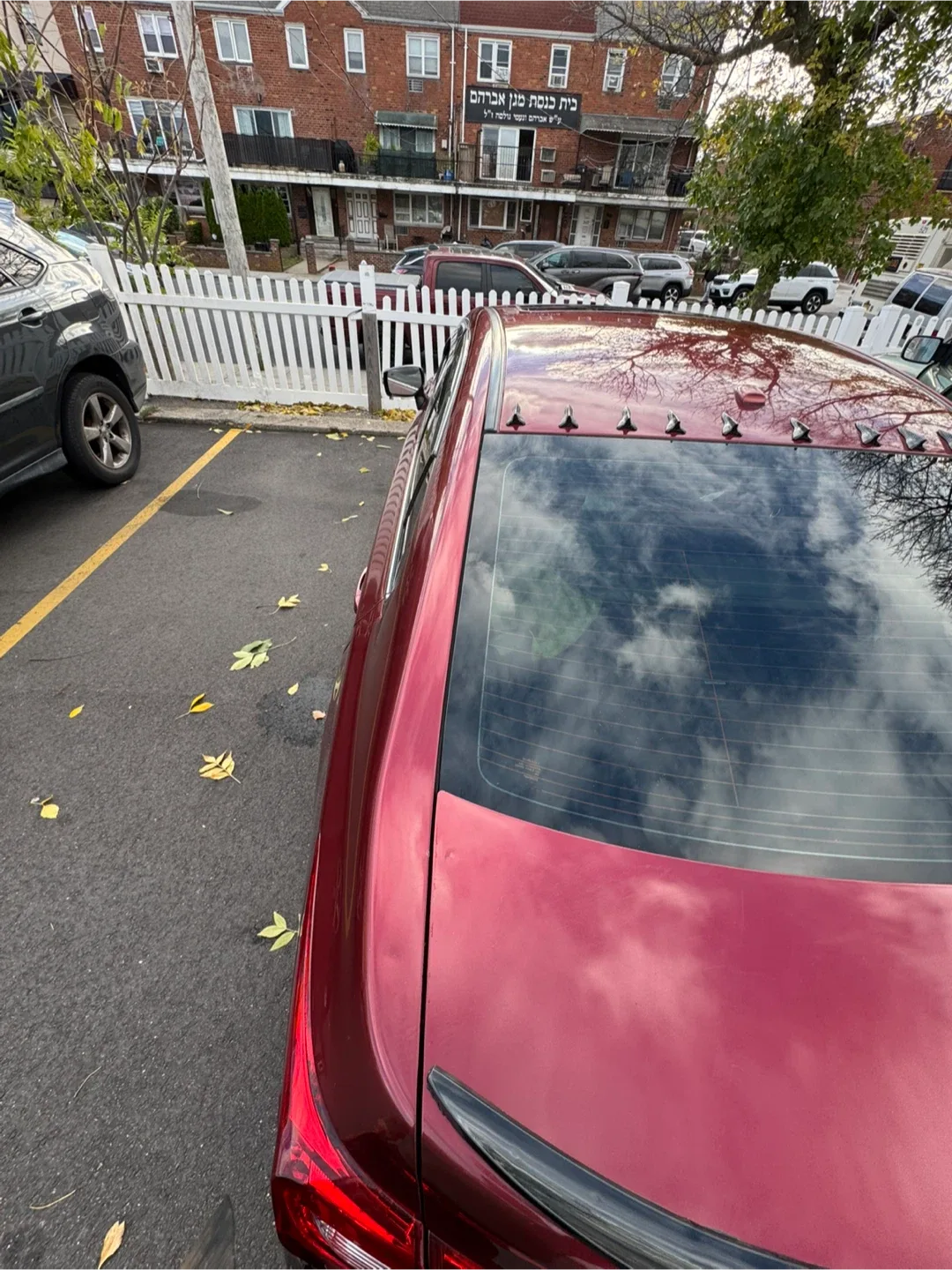 Red Subaru Legacy Sedan image indicator(4)