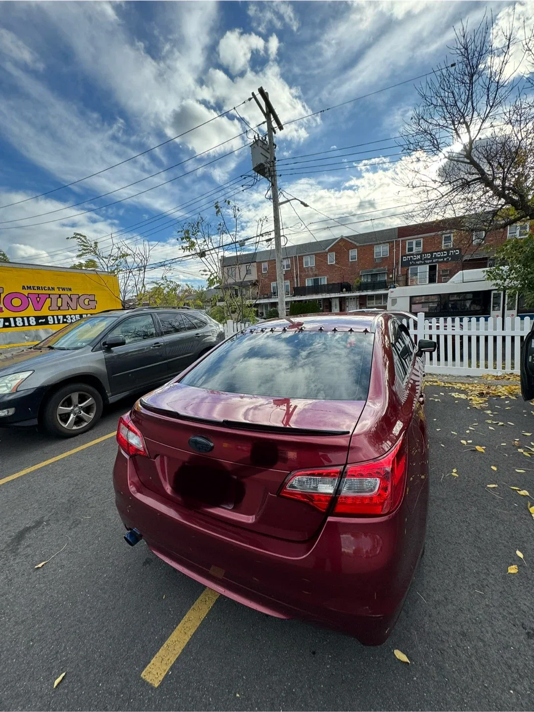 Red Subaru Legacy Sedan image indicator(5)