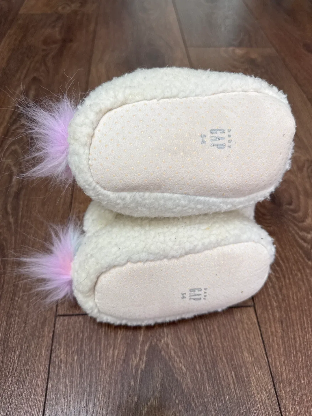 ✨ Adorable Unicorn Slippers – GAP Baby/Toddler Size 5-6 ✨ image indicator(3)