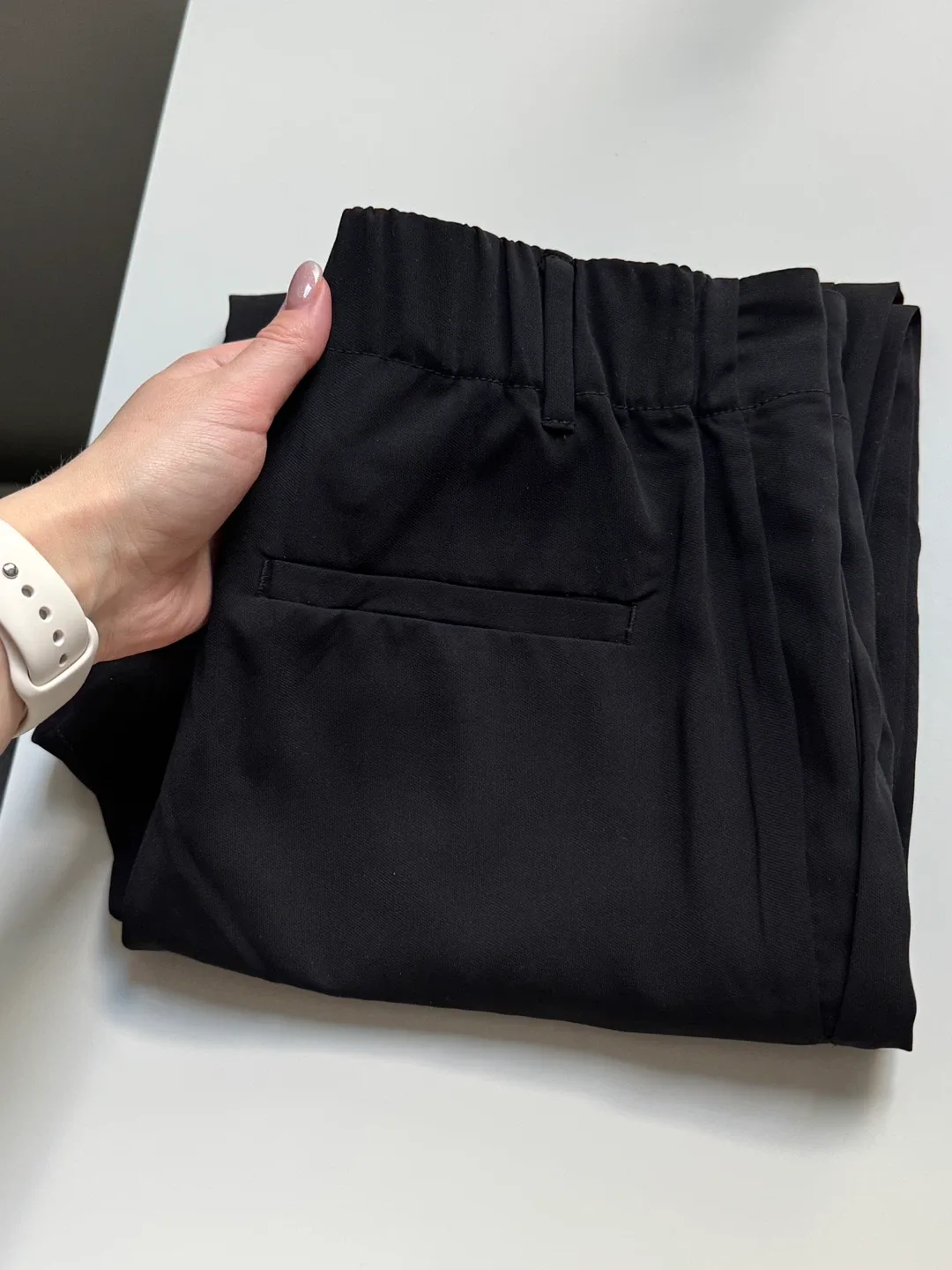 H&M Black Pants - Size 2 image indicator(3)
