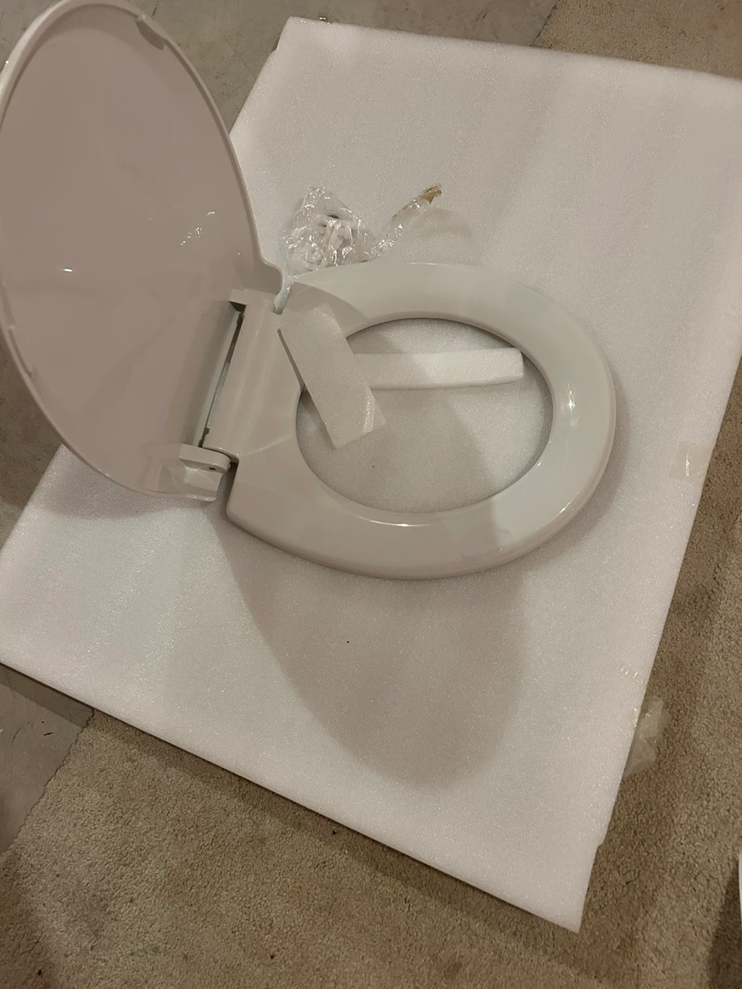 New White Toilet Seat - photo 2
