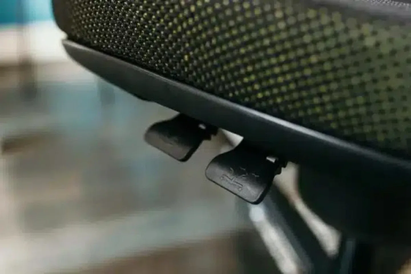 CoreChair Classic – Speckled Black (Excellent Condition) – $300 image indicator(3)