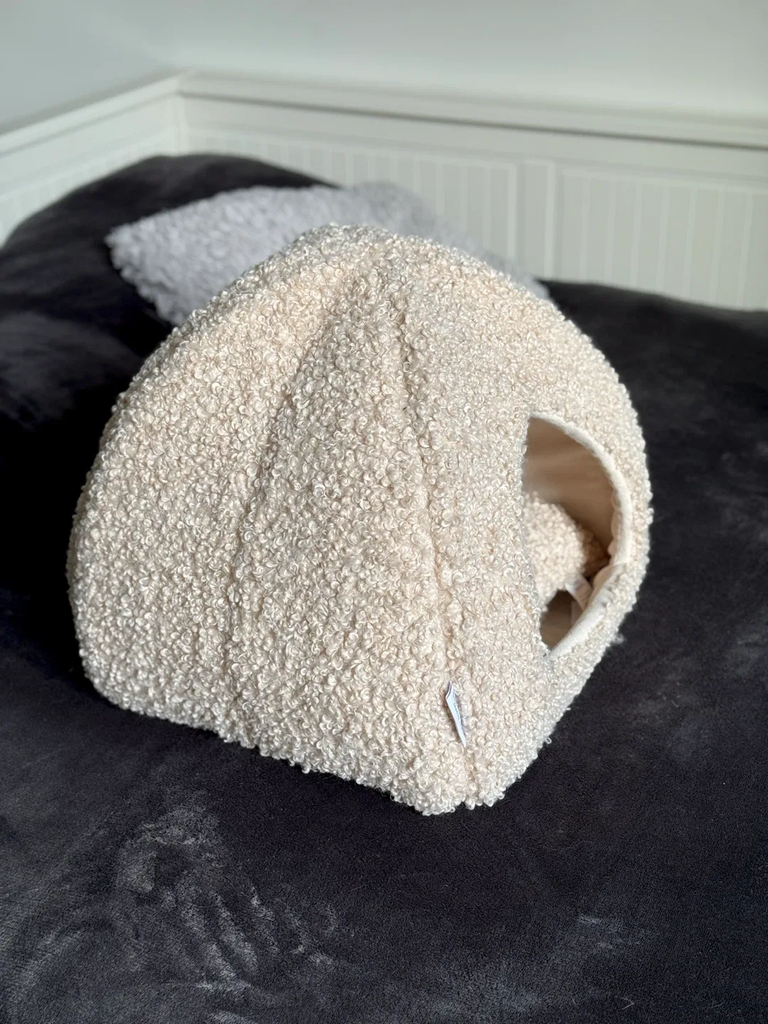 Queen West Trading Co. Pet Cave Bed image indicator(2)