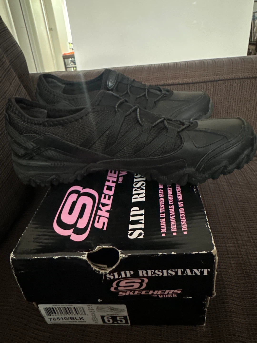 Skechers Slip Resistant Shoes Size 6 - photo 3