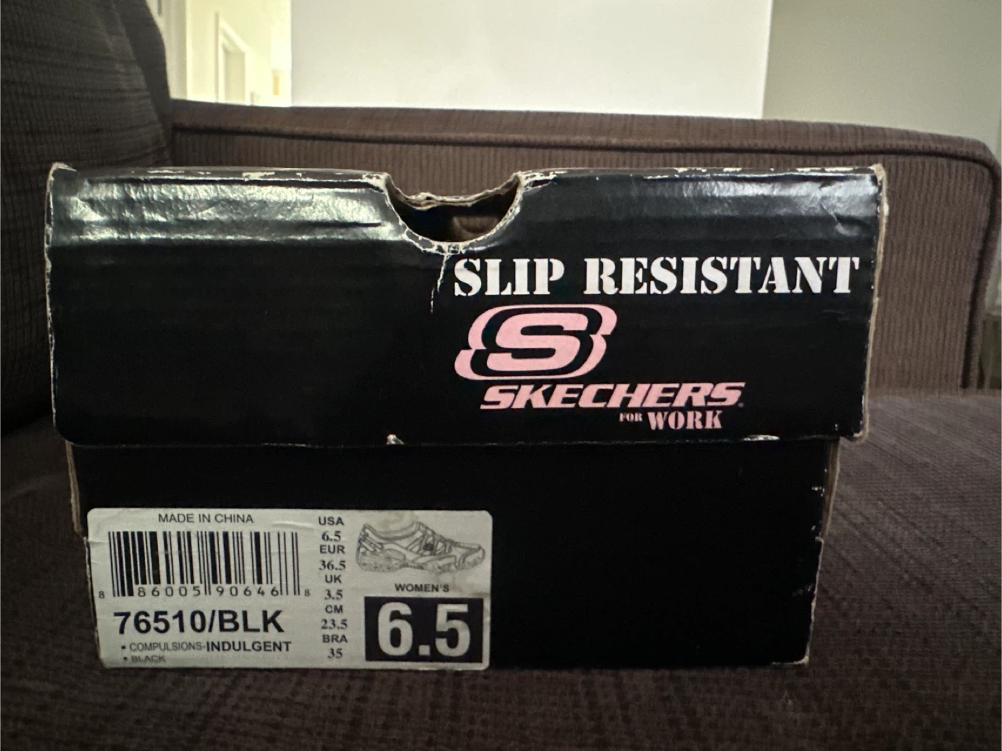 Skechers Slip Resistant Shoes Size 6
