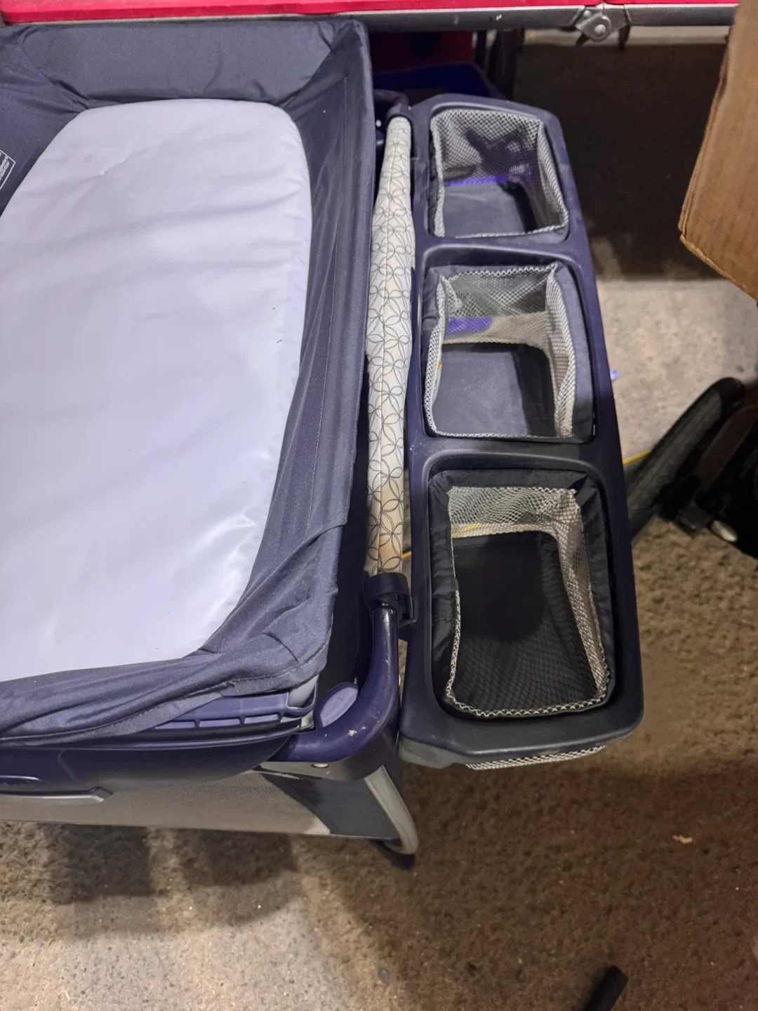 Graco Pack 'n Play image indicator(9)