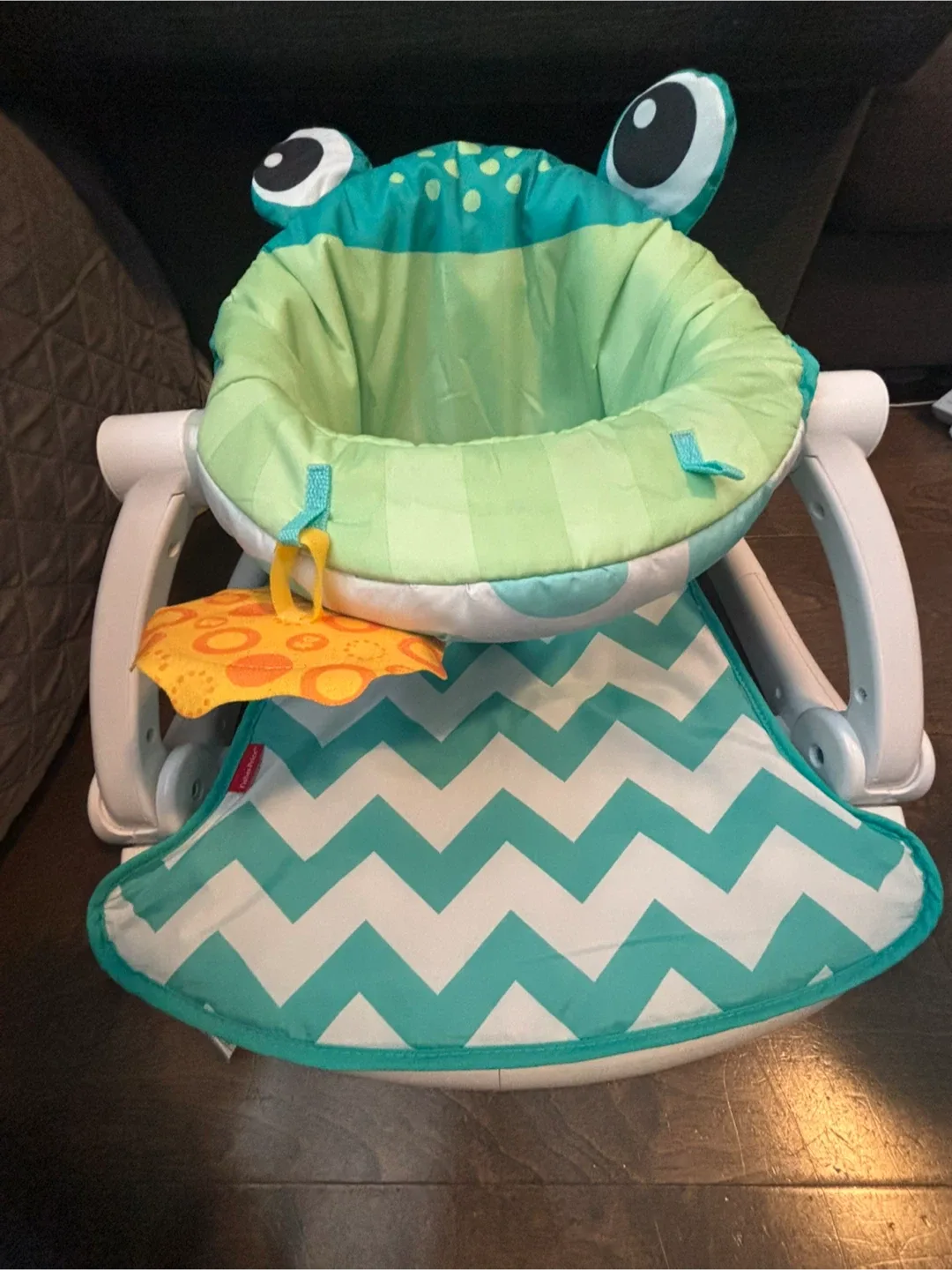 Fisher-Price Sit-Me-Up Floor Seat thumbnail