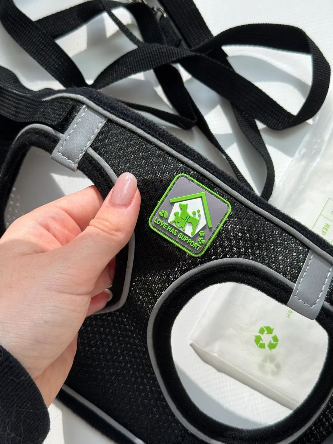 Love Has Support Cat Harness - Size M image indicator(5)