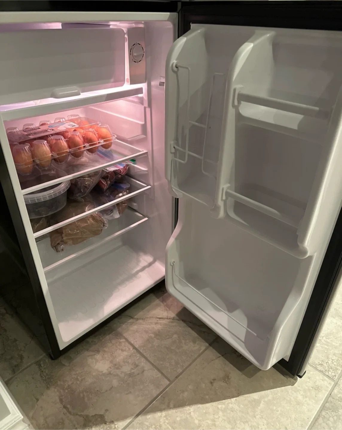 Magic Chef Mini Fridge image indicator(2)