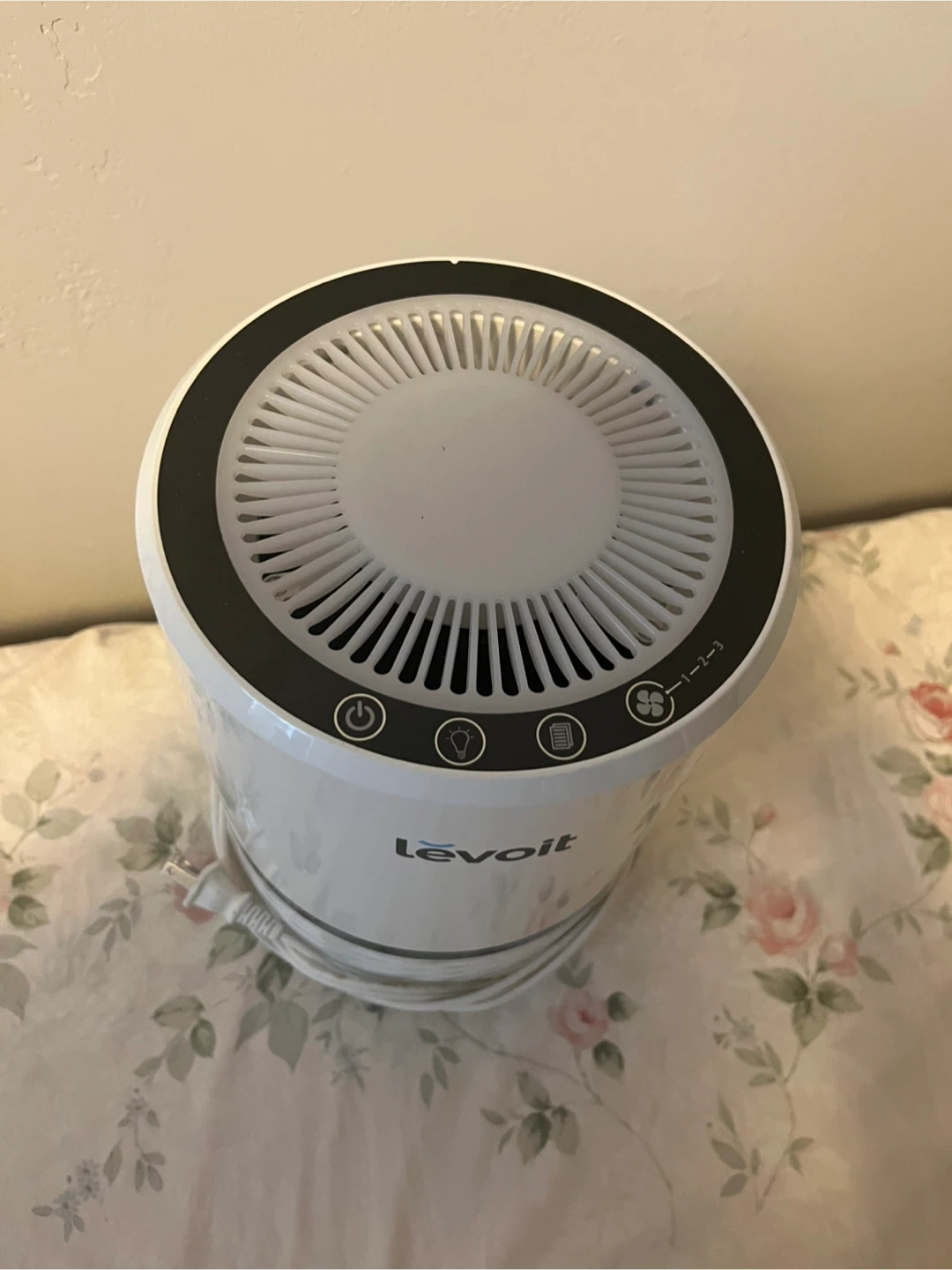 Levoit Compact True HEPA Air Purifier LV-H132 - photo 2