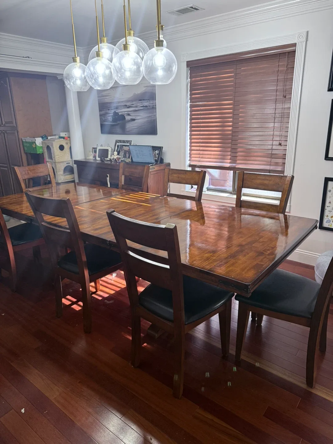 Dining Table with 8 Chairs image indicator(4)