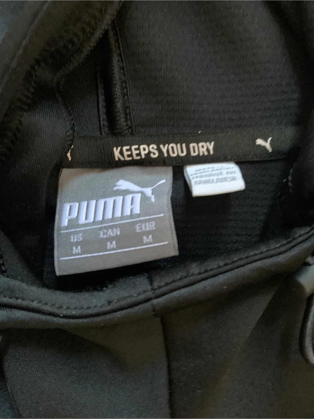 Puma Black Hoodie - Size M can do drop of image indicator(2)