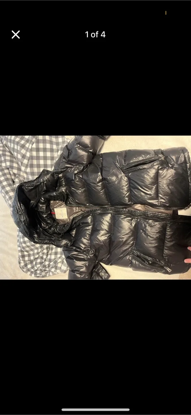 Moncler Black Puffer Jacket image indicator(3)