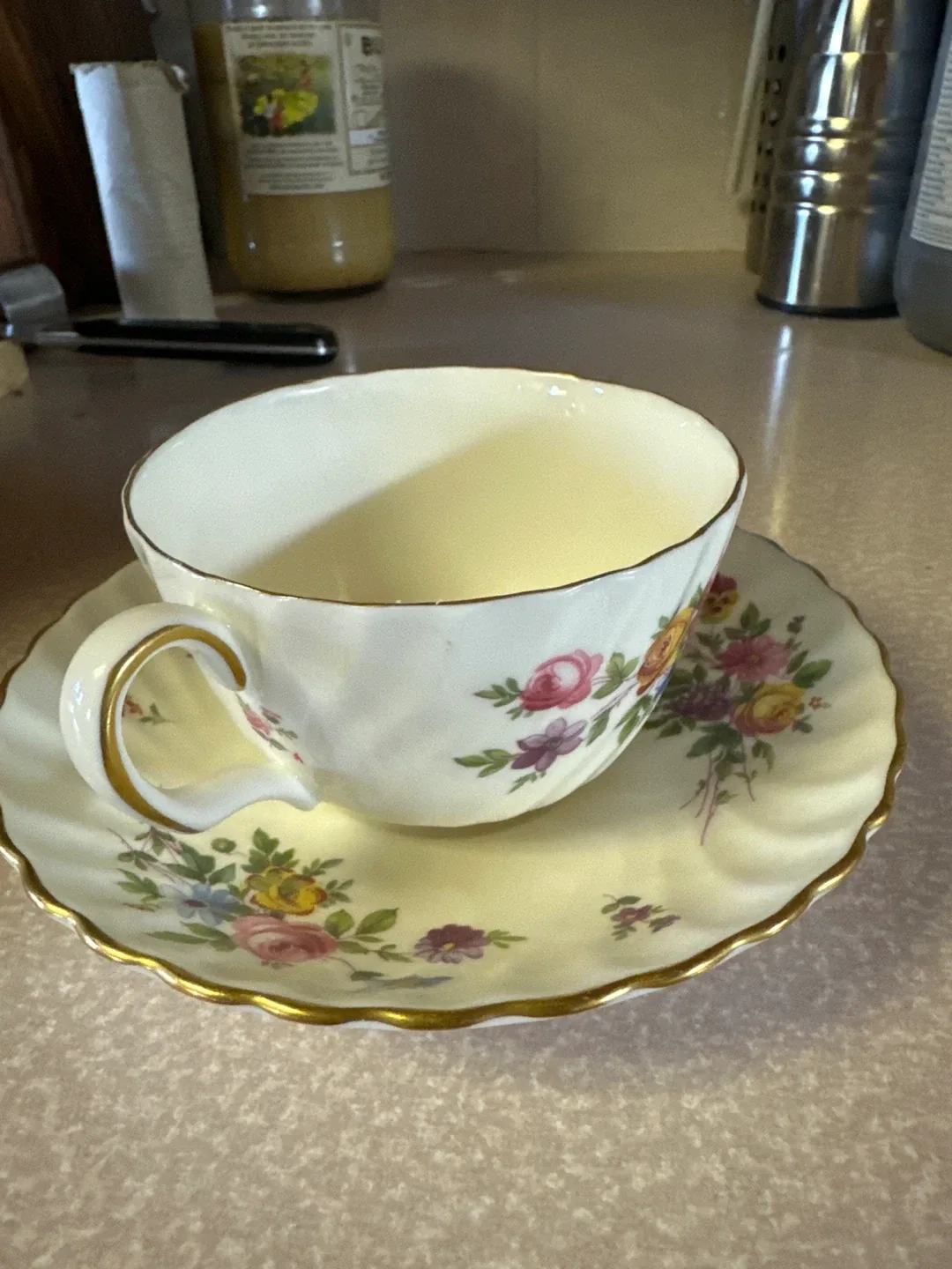 Minton Marlow Cup and Saucer Set image indicator(2)