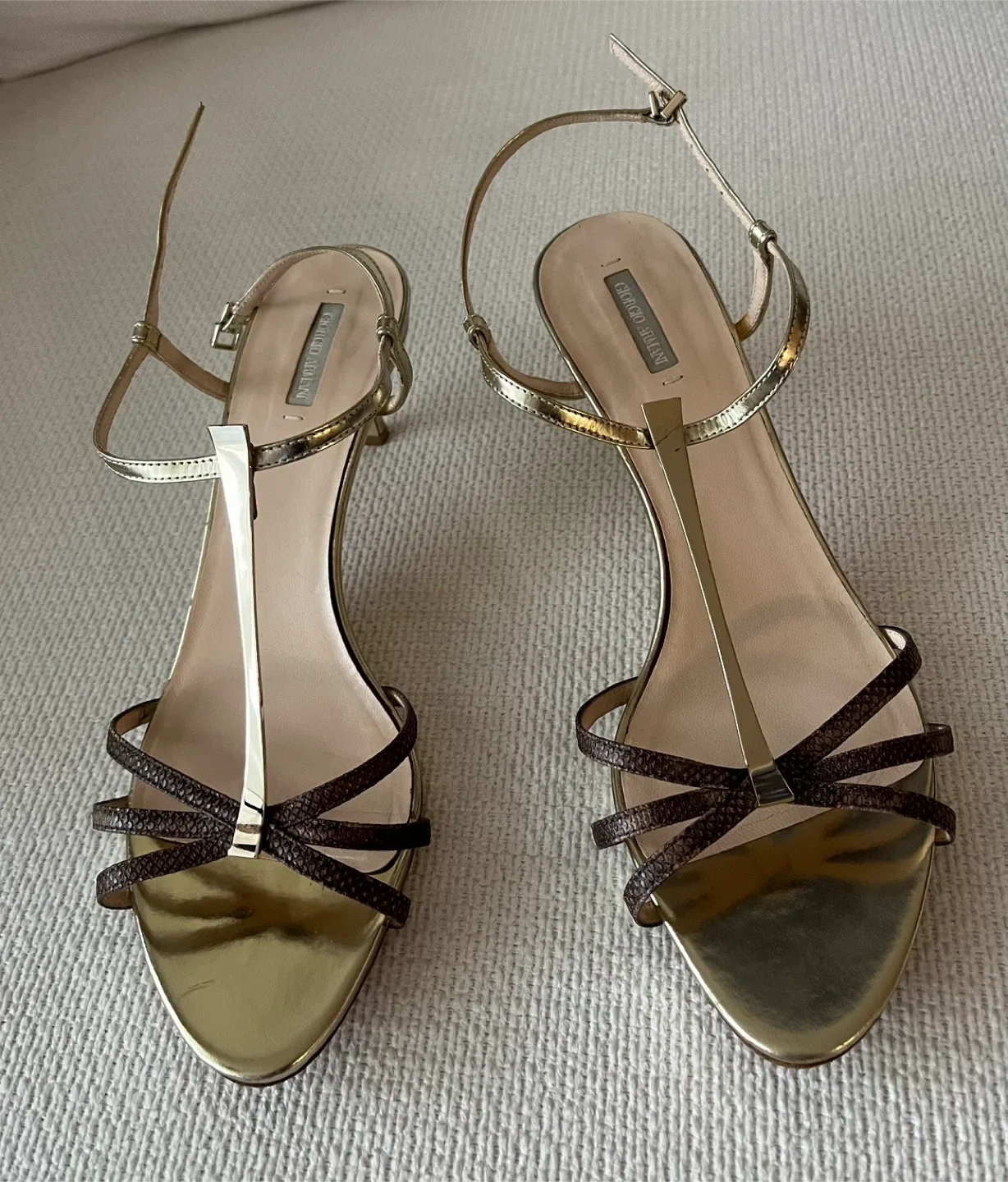 Giorgio Armani Gold/ Brown Leather Sandals Women Size 8 image indicator(4)