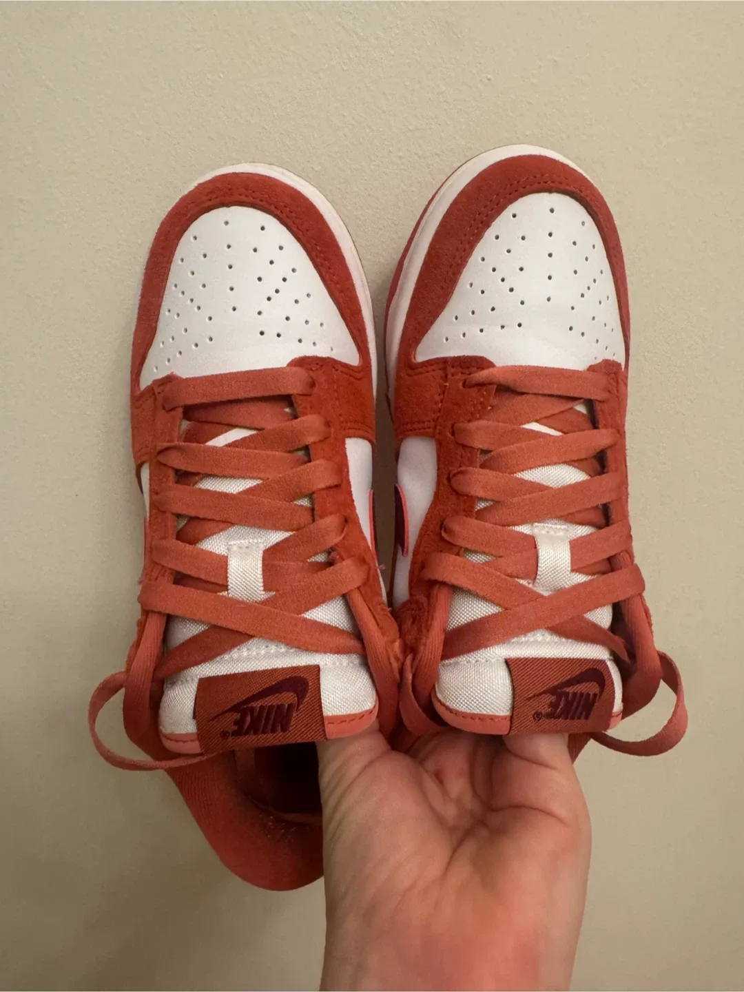 Nike Valentine Dunk Low - size 5.5 W image indicator(4)