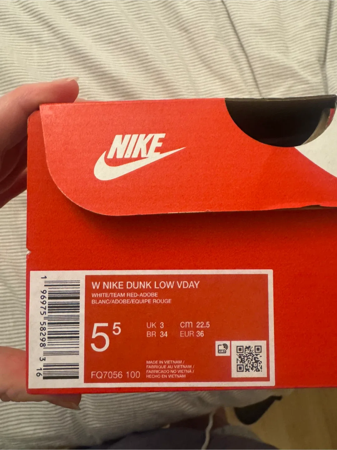 Nike Valentine Dunk Low - size 5.5 W image indicator(6)