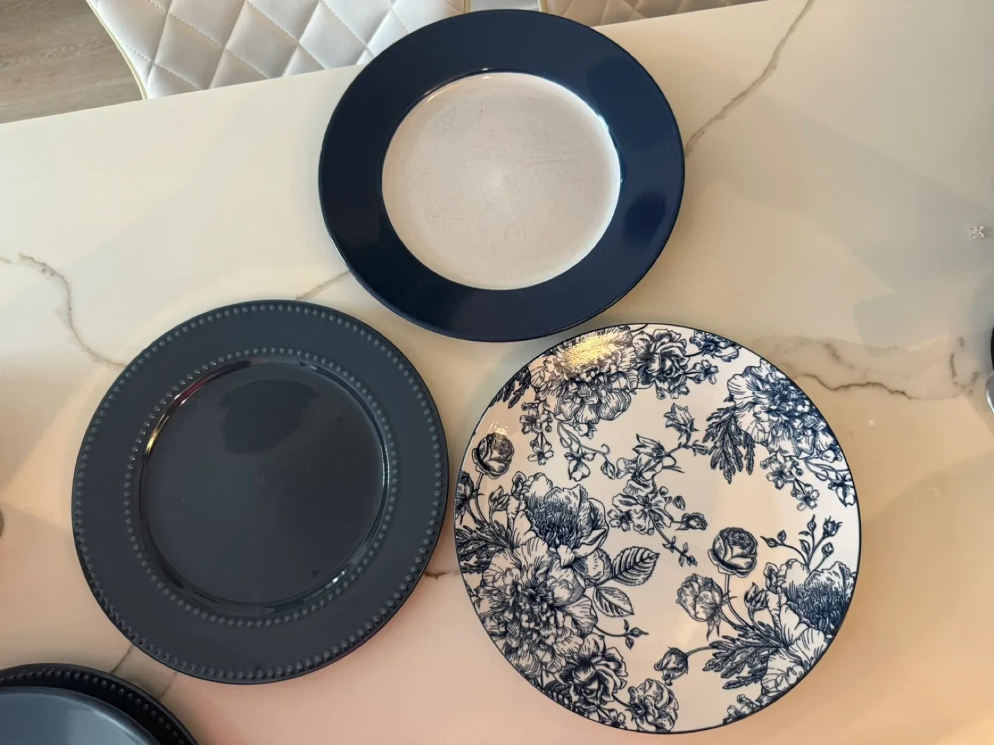 Dinnerware Set - Floral & Solid Blue image indicator(2)