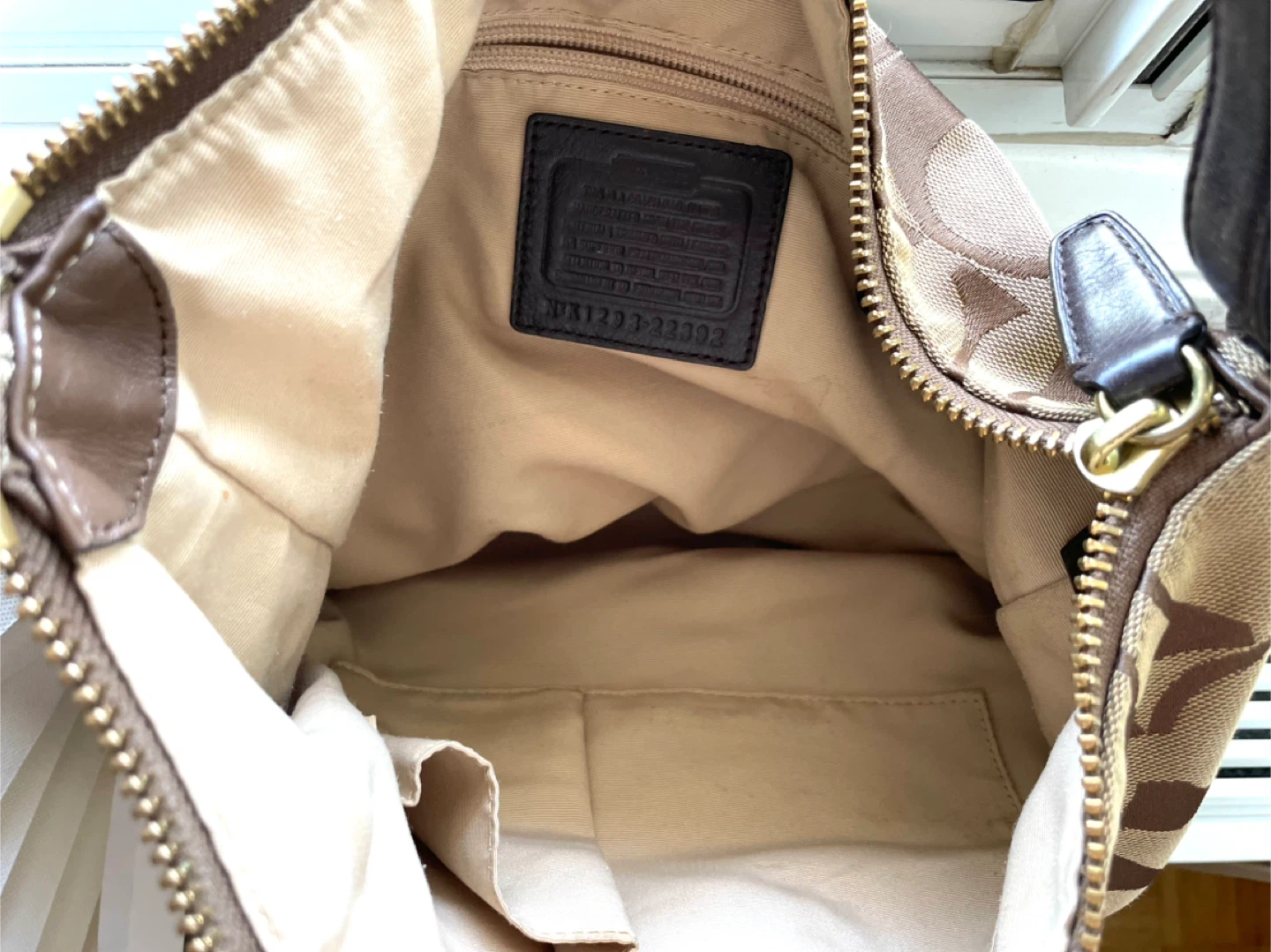 Coach Hobo Bag - Brown Signature Canvas - photo 3