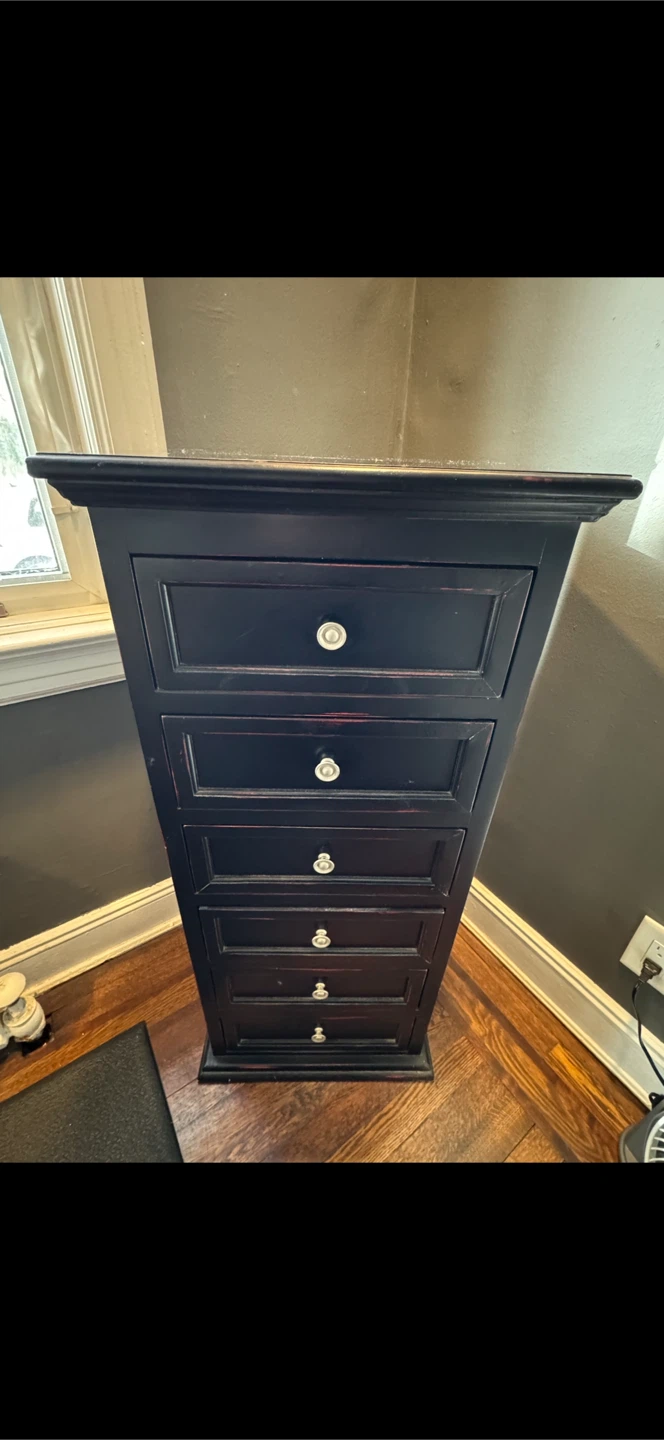 Black 6-Drawer Chest / Jewelry Armoire
