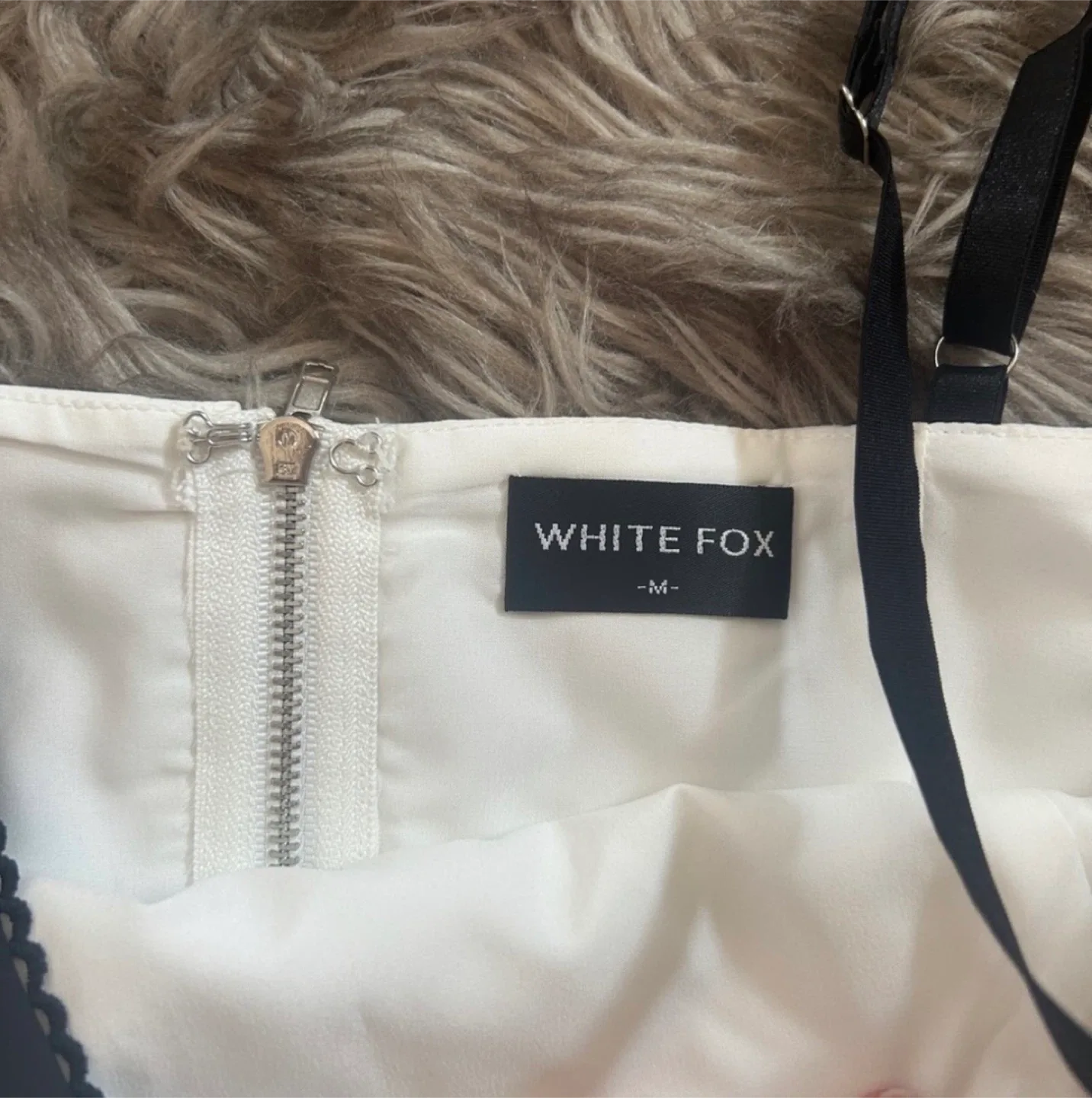 White Fox Boutique Bustier Top White/Black - Size Medium image indicator(5)