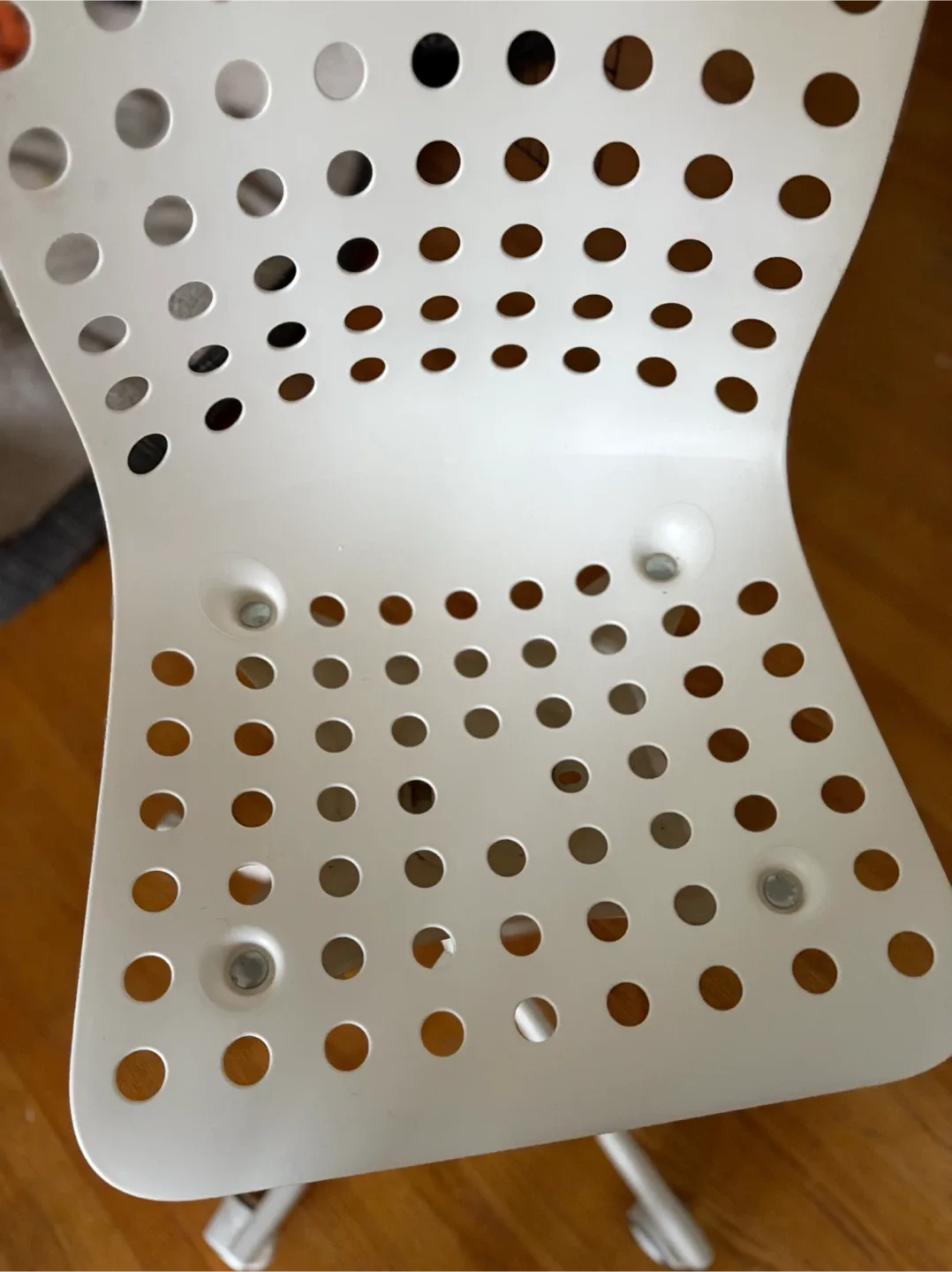 IKEA Skalberg Swivel Chair - White image indicator(2)