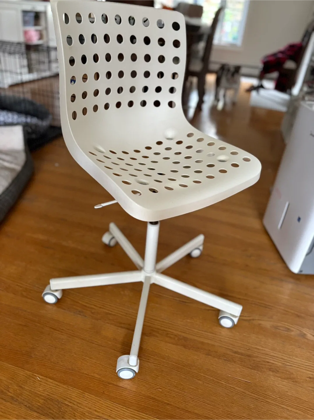 IKEA Skalberg Swivel Chair - White image indicator(4)