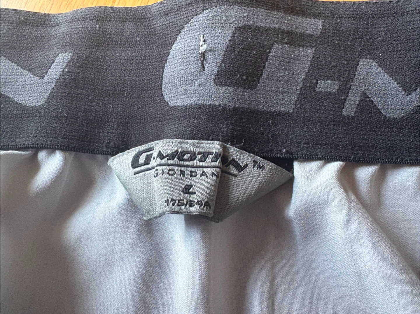 Giordano G-Motion Shorts - Size L - photo 3