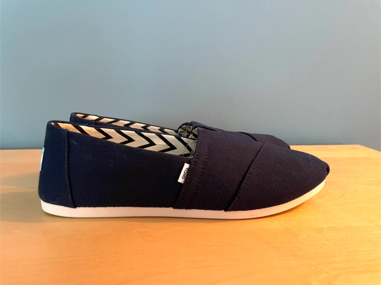 TOMS Women's Classic Slip-On Shoes, Size 8, Navy Blue - photo 3