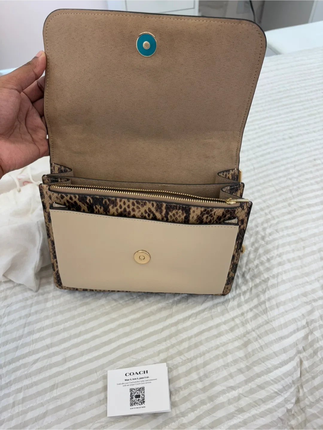 Coach Klare crossbody bag image indicator(3)