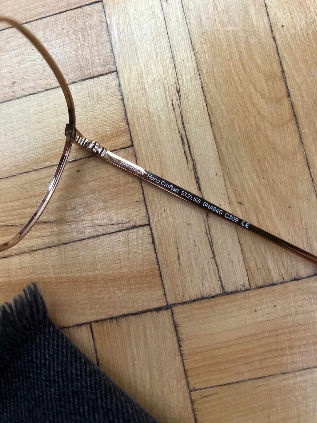 Bailey Nelson glasses image indicator(3)