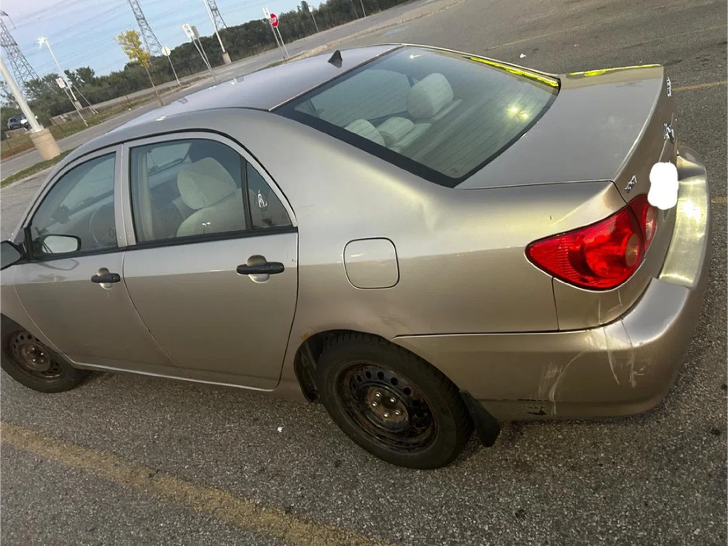 Toyota Corolla Sedan image indicator(2)