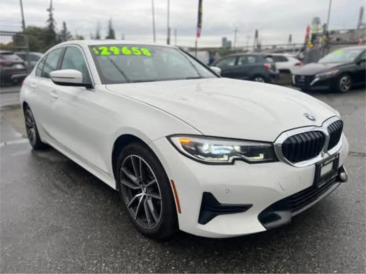 BMW 330i xDrive image indicator(3)