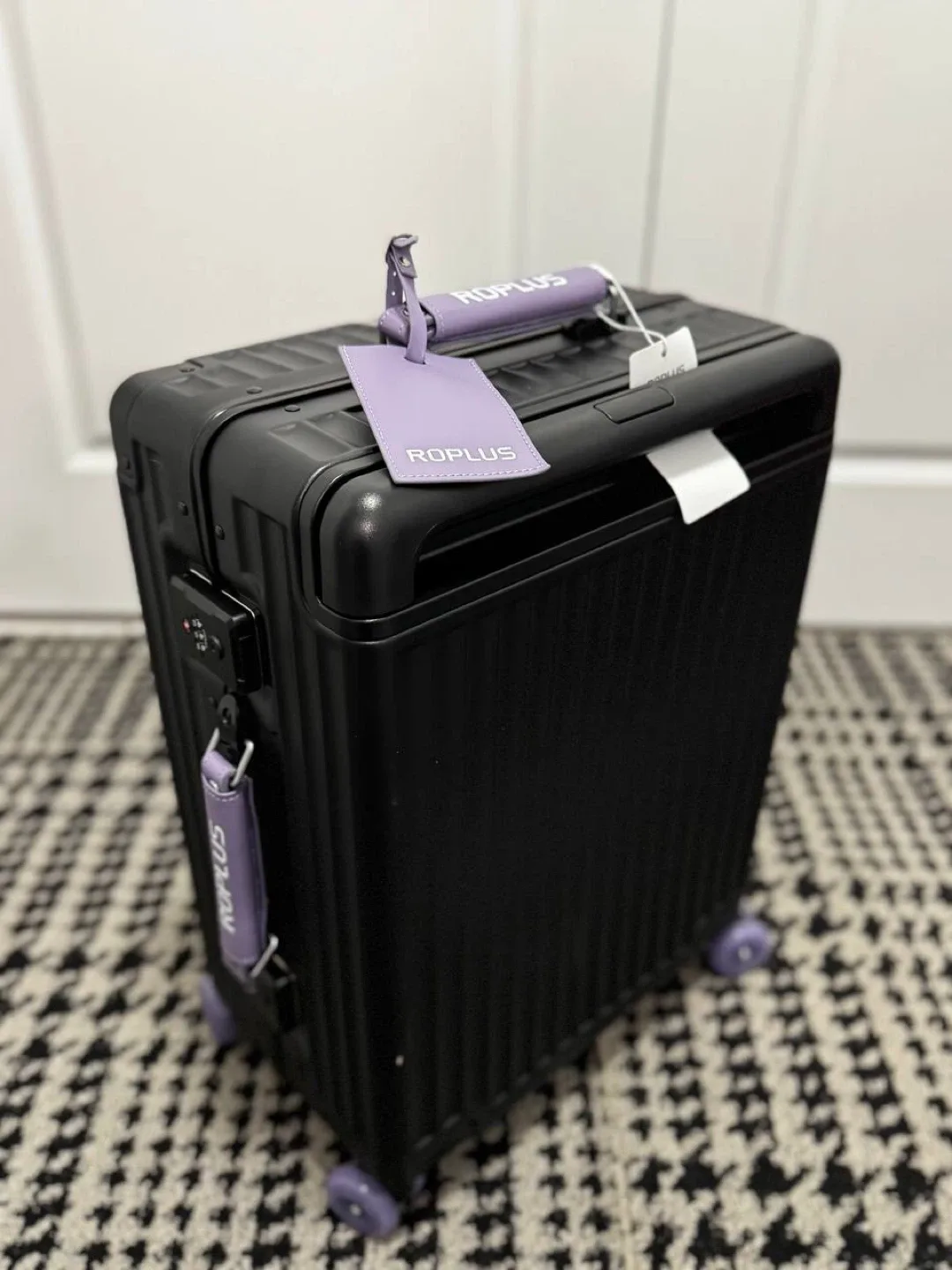 ROPLUS Aluminium Frame Carry-On Luggage (Black, 21”) — NEW thumbnail