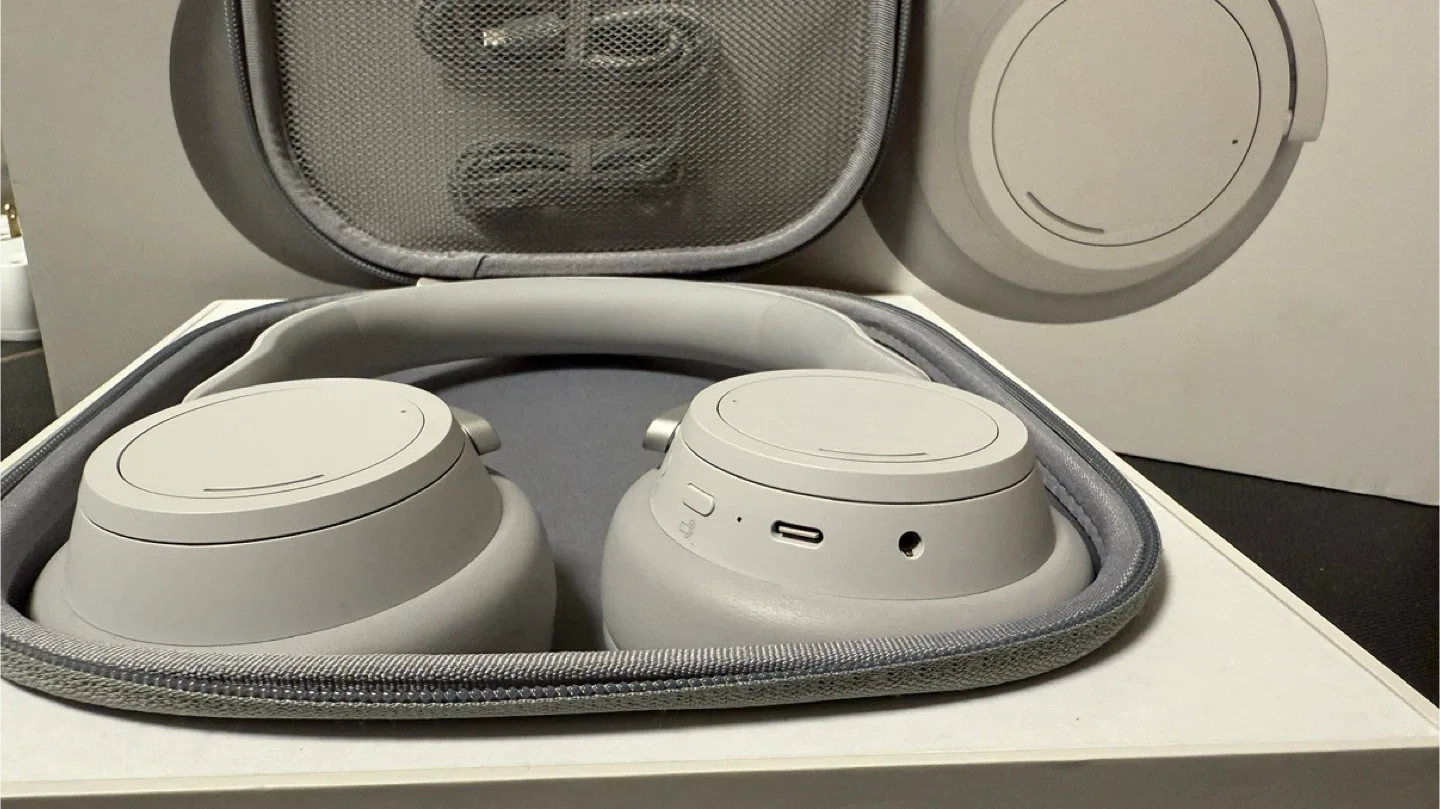 Microsoft Surface Noise-canceling Headphones 🎧 excellent image indicator(7)
