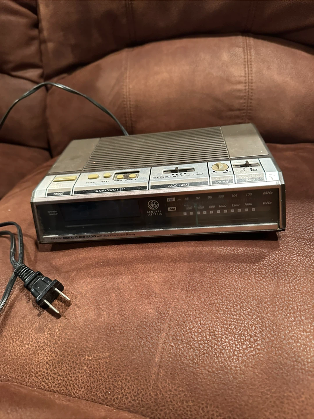 GE Digital Clock Radio